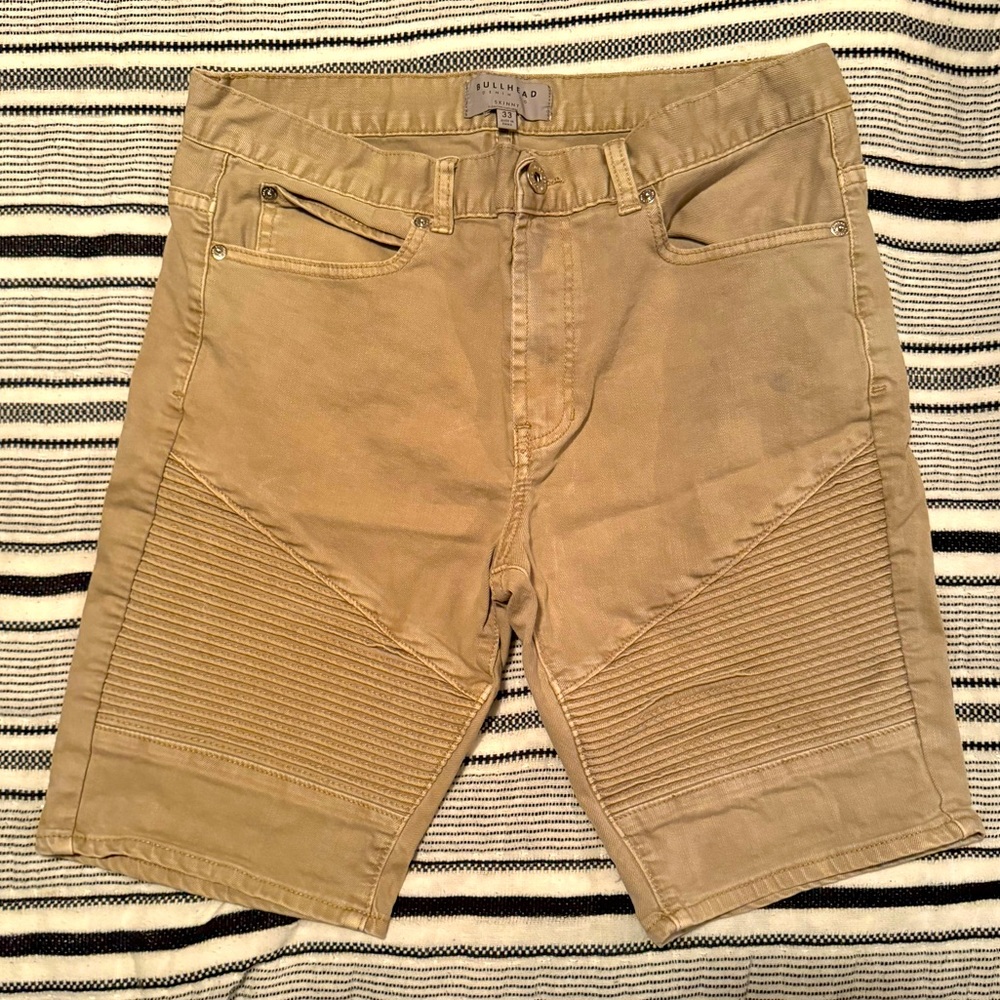 PacSun Bullhead khacki shorts size 33